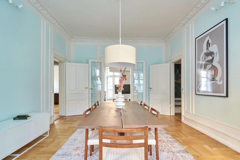 Moderen And Sleek 3Br With Bath By The Lakes And Metro Copenhaga Exterior foto